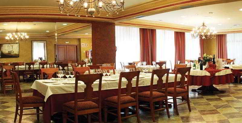 Hotel Pamplona فييافا المظهر الخارجي الصورة