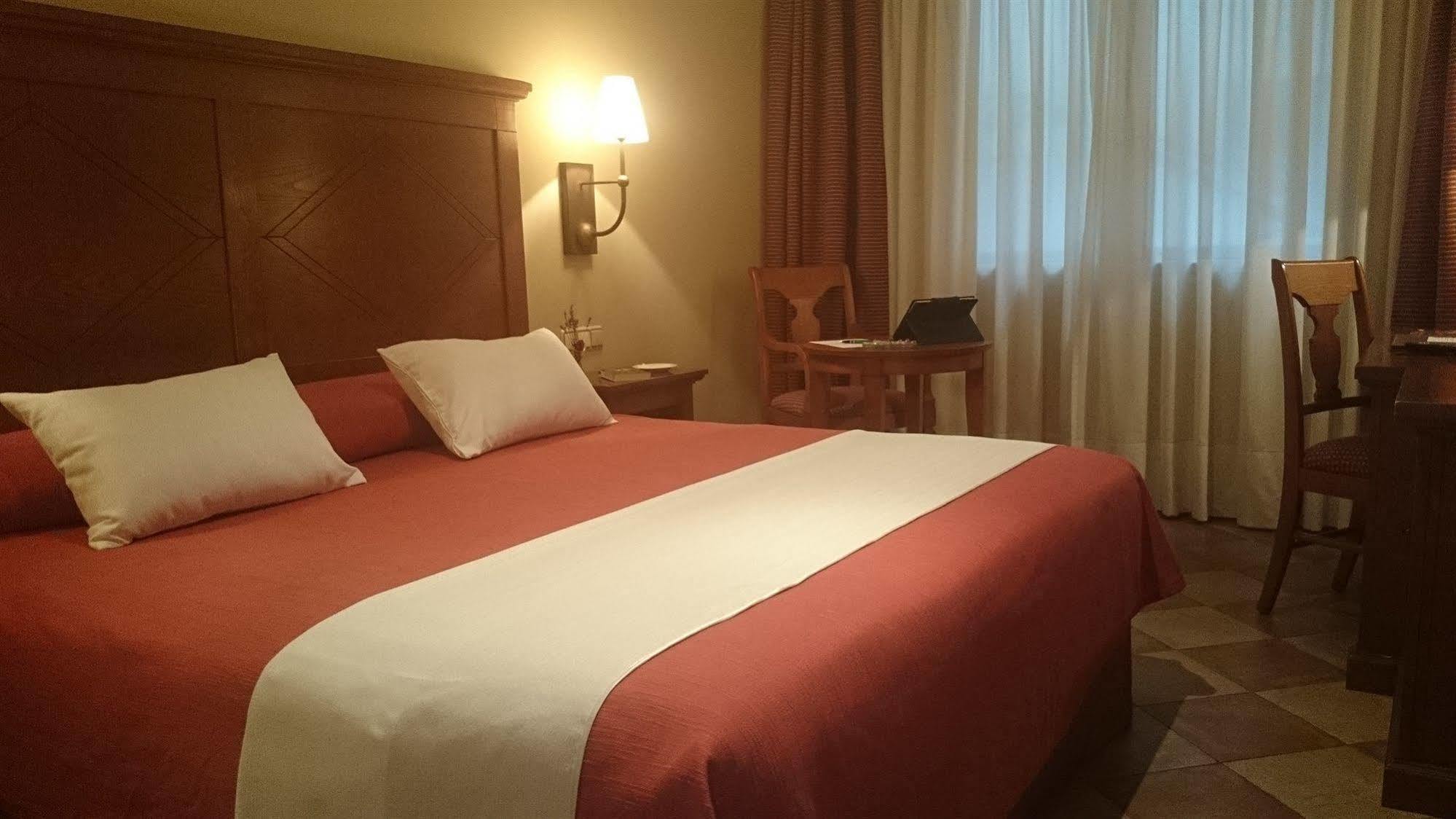 Hotel Pamplona فييافا المظهر الخارجي الصورة