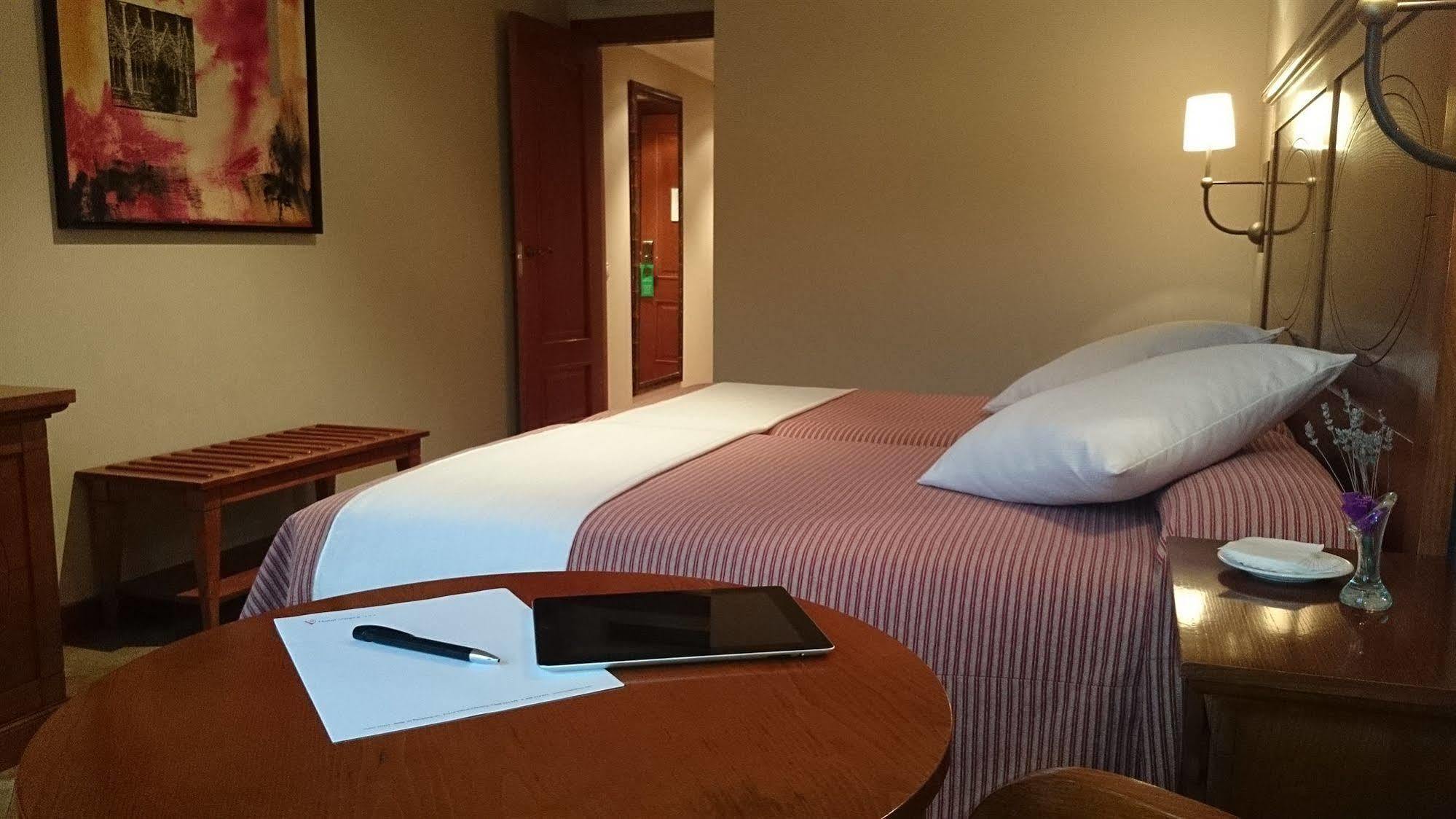 Hotel Pamplona فييافا المظهر الخارجي الصورة